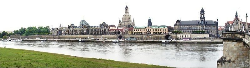 Elbfront der Brühlschen Terrasse