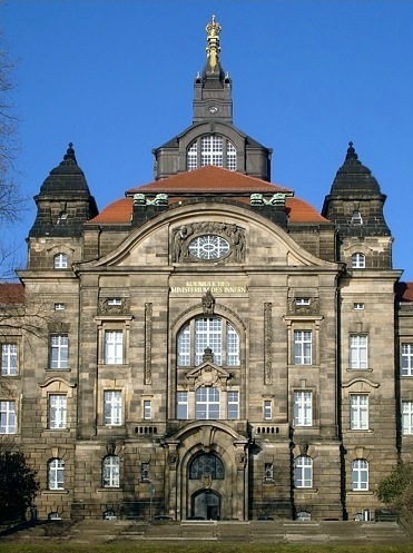 Portalseite des Gesamtministeriums