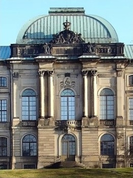 Mittelrisalit des Elbflügels des Japanischen Palais