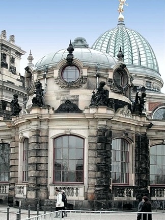 Pavillon zwischen Kunstakademie und Ausstellungsgebäude