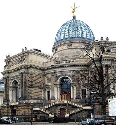 Stadtseite der Kunstakademie, von Südost gesehen