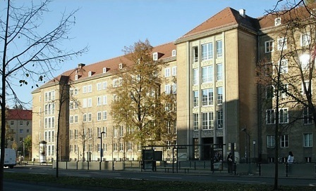 Studentenwohnhaus an der Fritz-L&ouml;ffler-Stra&szlig;e