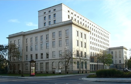 Lehrgeb&auml;ude an der Hochschulstra&szlig;e