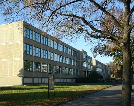 Lehrgeb&auml;ude am Zelleschen Weg