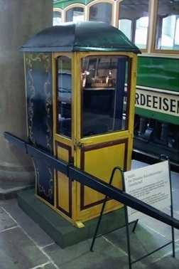 S&auml;nfte im Verkehrsmuseum