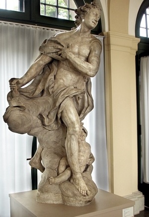 Apollo-Skulptur im Französischen Pavillon