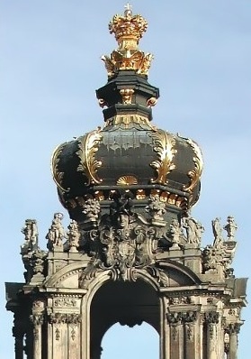 Detailansicht der Stadtseite des Kronentors