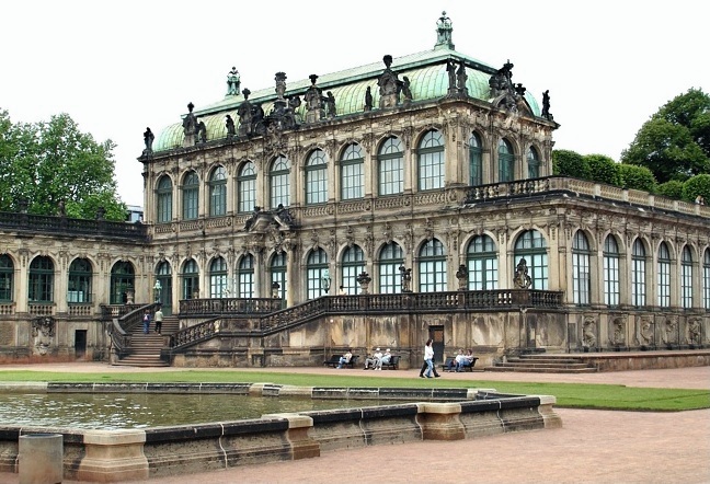 Mathematisch-Physikalischer Salon des Dresdner Zwingers