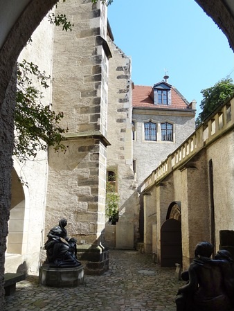 Meißen - Hof am Kreuzgang der Franziskanerkirche