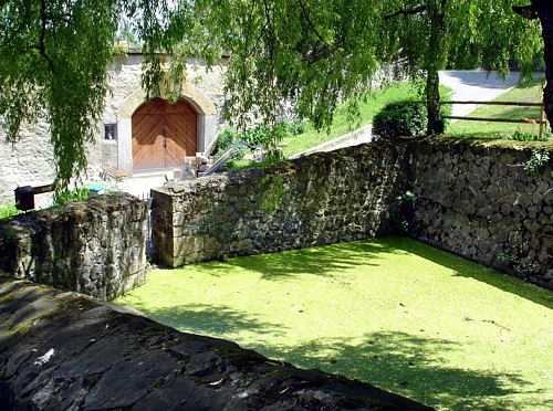 Zisterne in der Vorburg (Klengelsburg) von Burg Stolpen