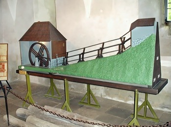 Modell der Wasserkunst in der Ausstellung im Marstall von Burg Stolpen