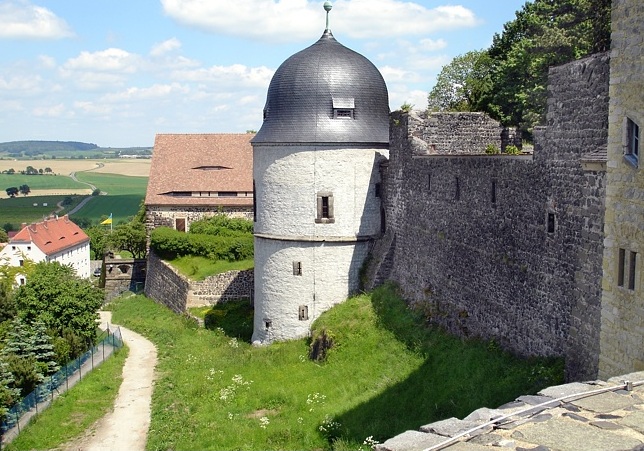 Westseite des Schösserturms der Burg Stolpen