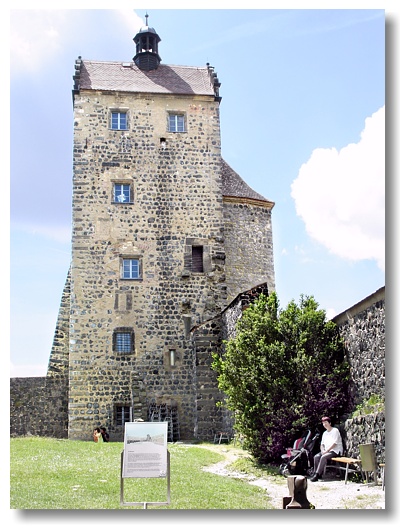 Ostseite des Seigerturms der Burg Stolpen